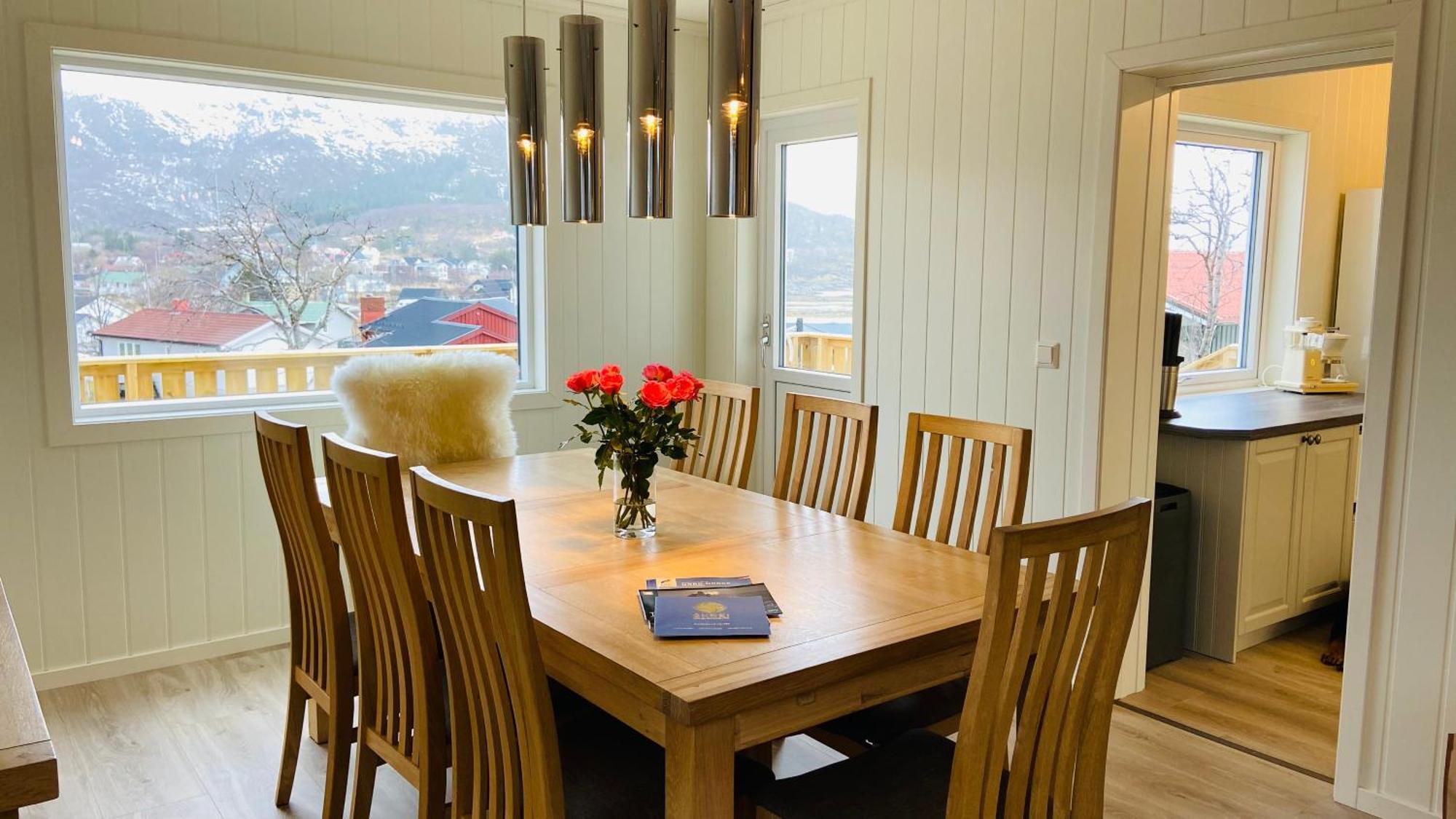 Апартаменты Familyfriendly-modern, In The Fishingtown Stamsund, With Sauna And Jacuzzi