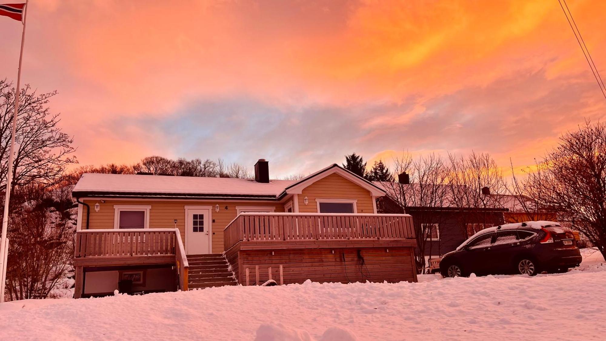Familyfriendly-modern, In The Fishingtown Stamsund, With Sauna And Jacuzzi Апартаменты Стамсунн