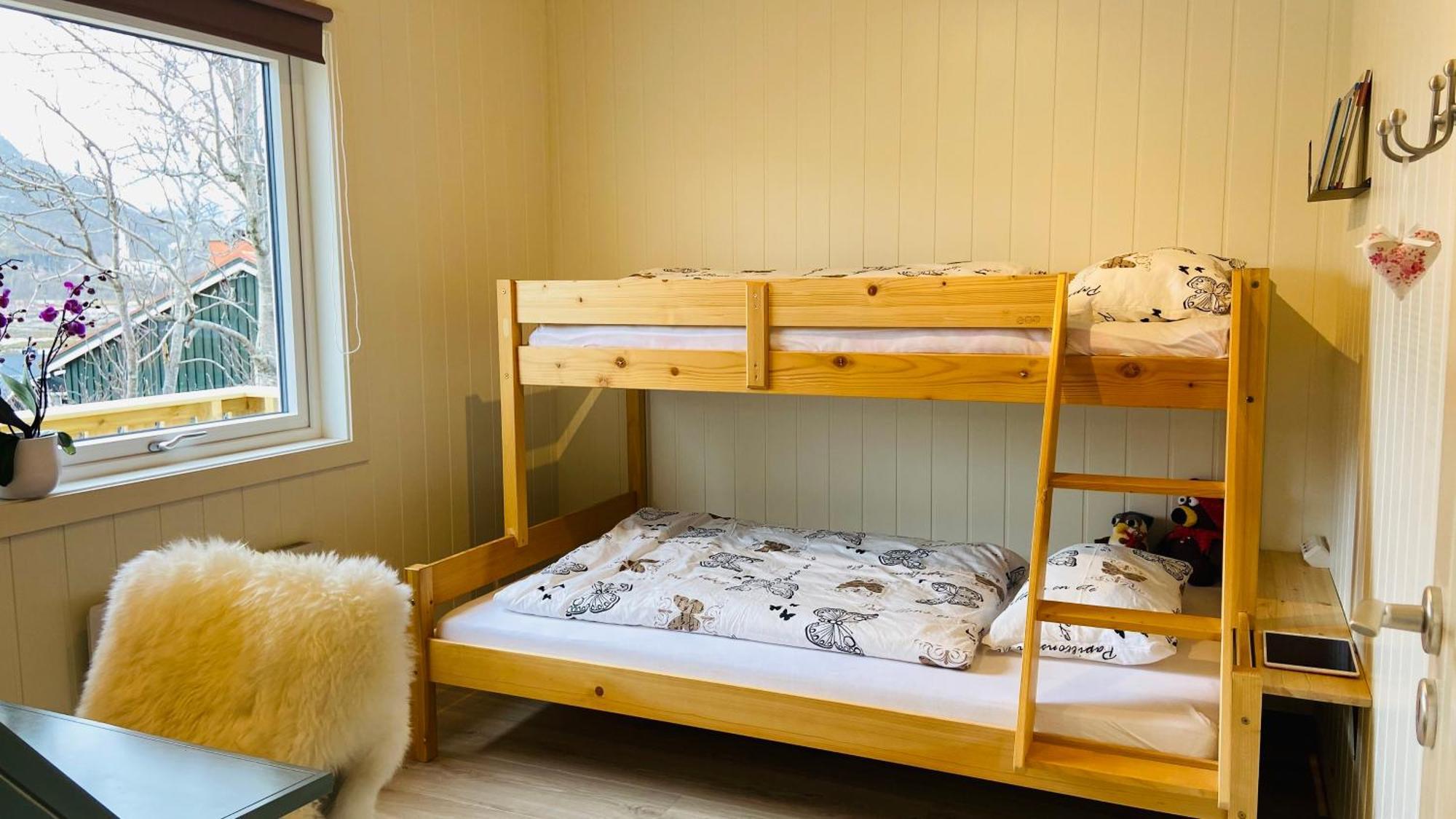 Familyfriendly-modern, In The Fishingtown Stamsund, With Sauna And Jacuzzi Апартаменты *