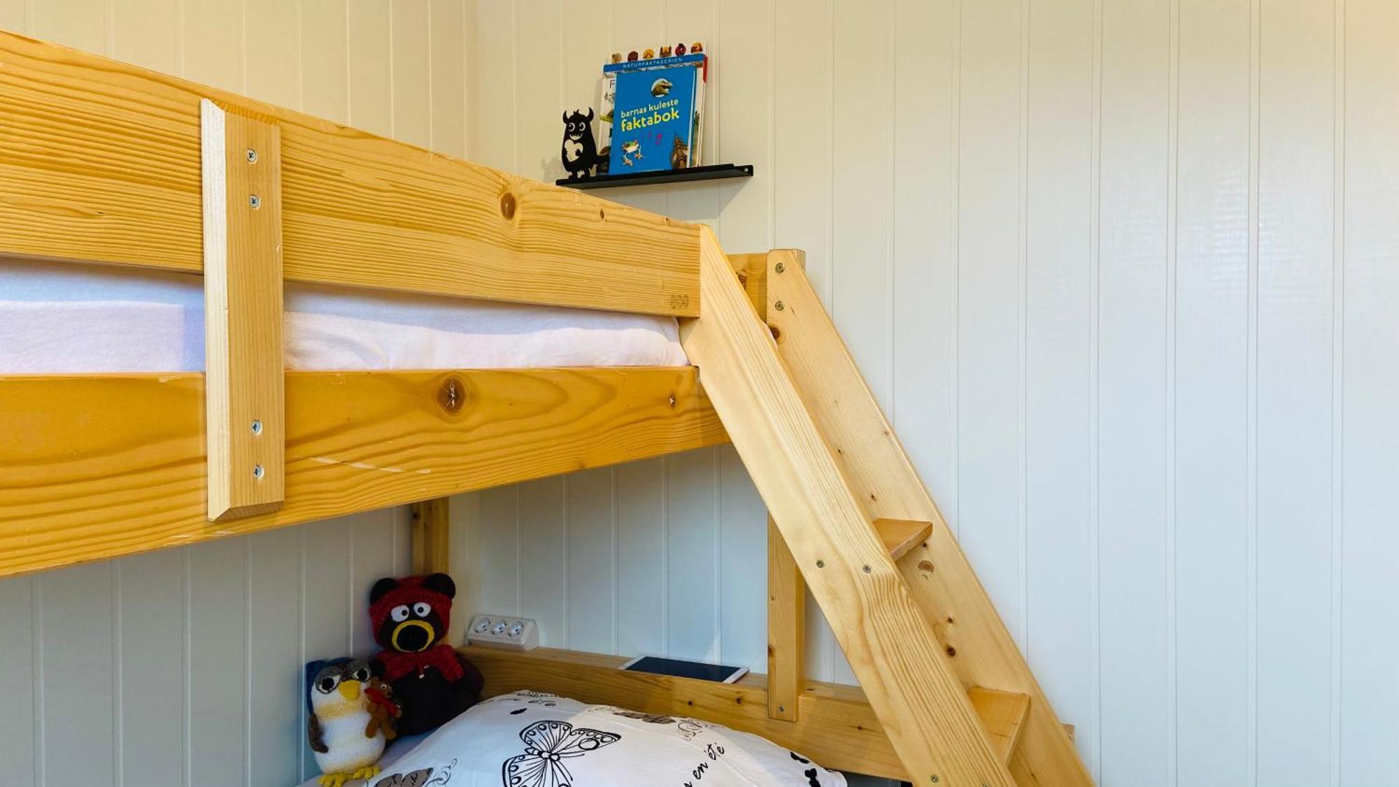 Апартаменты Familyfriendly-modern, In The Fishingtown Stamsund, With Sauna And Jacuzzi *