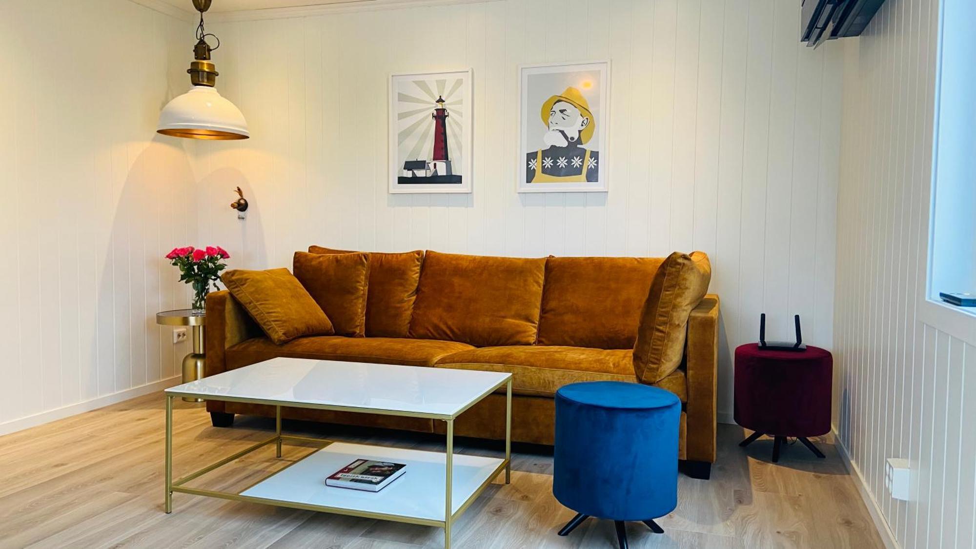 Familyfriendly-modern, In The Fishingtown Stamsund, With Sauna And Jacuzzi * Стамсунн